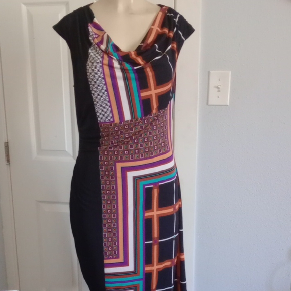 Signature By Robbie Bee Elegant Asymmetrical Dress with Multicolor Pattern